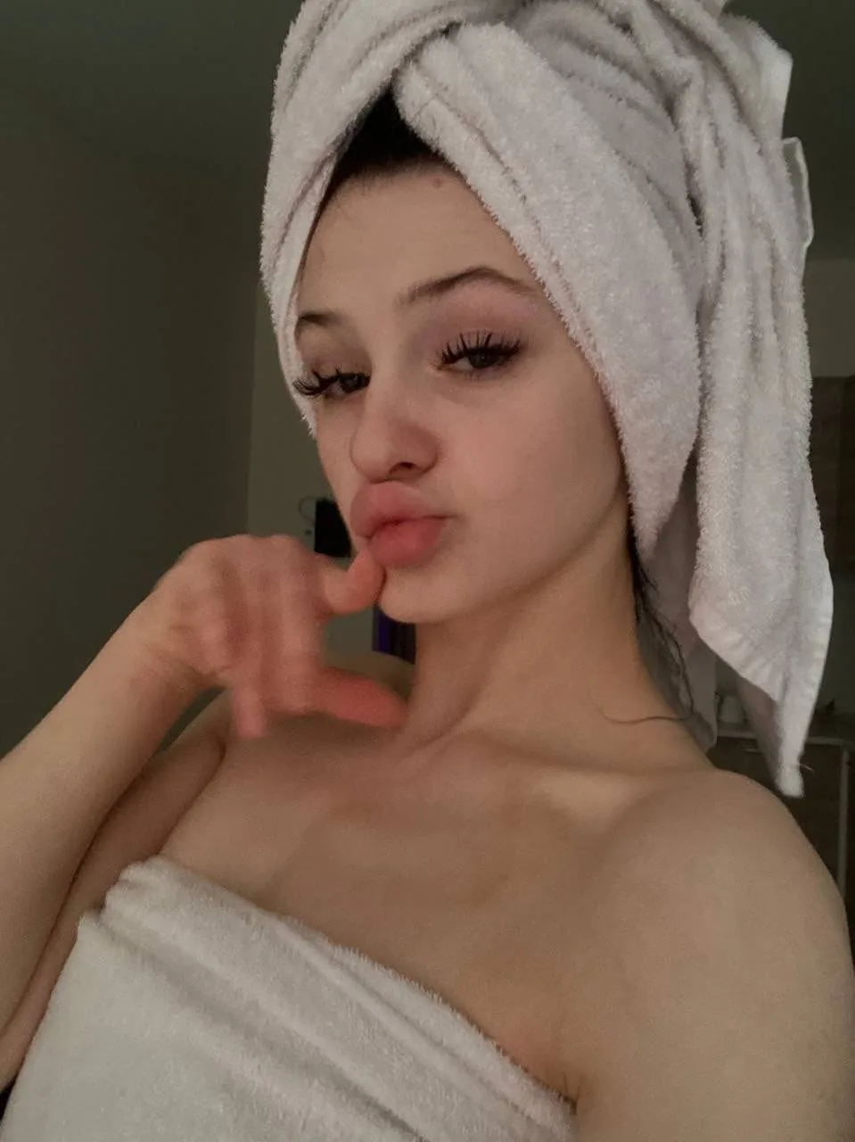 Leyla - Zeytinburnu Escort