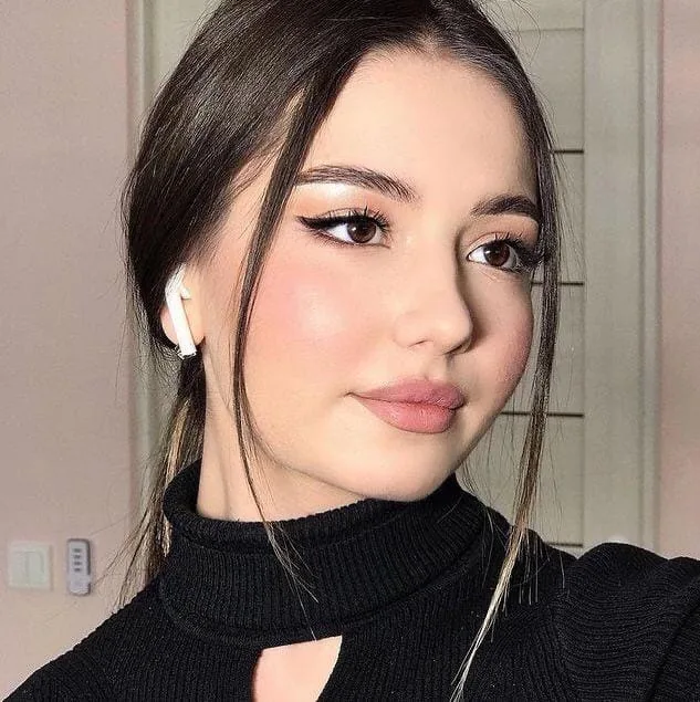 Ceren - Zeytinburnu Escort