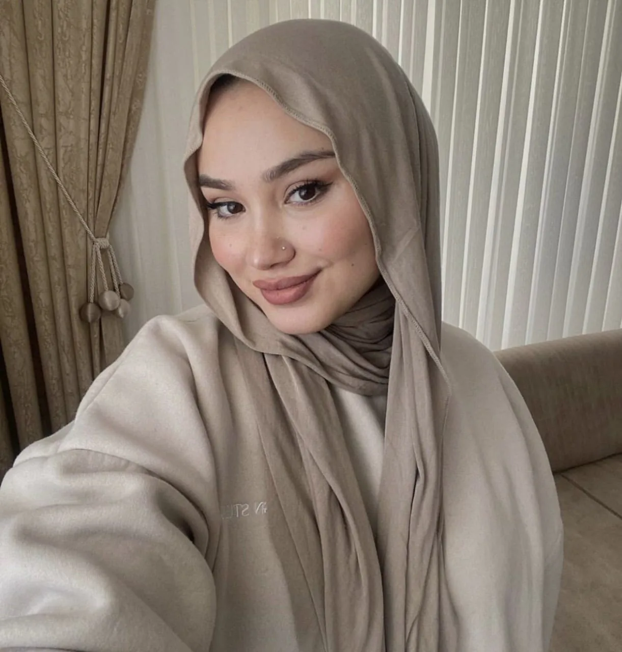 Gamze - Zeytinburnu Escort