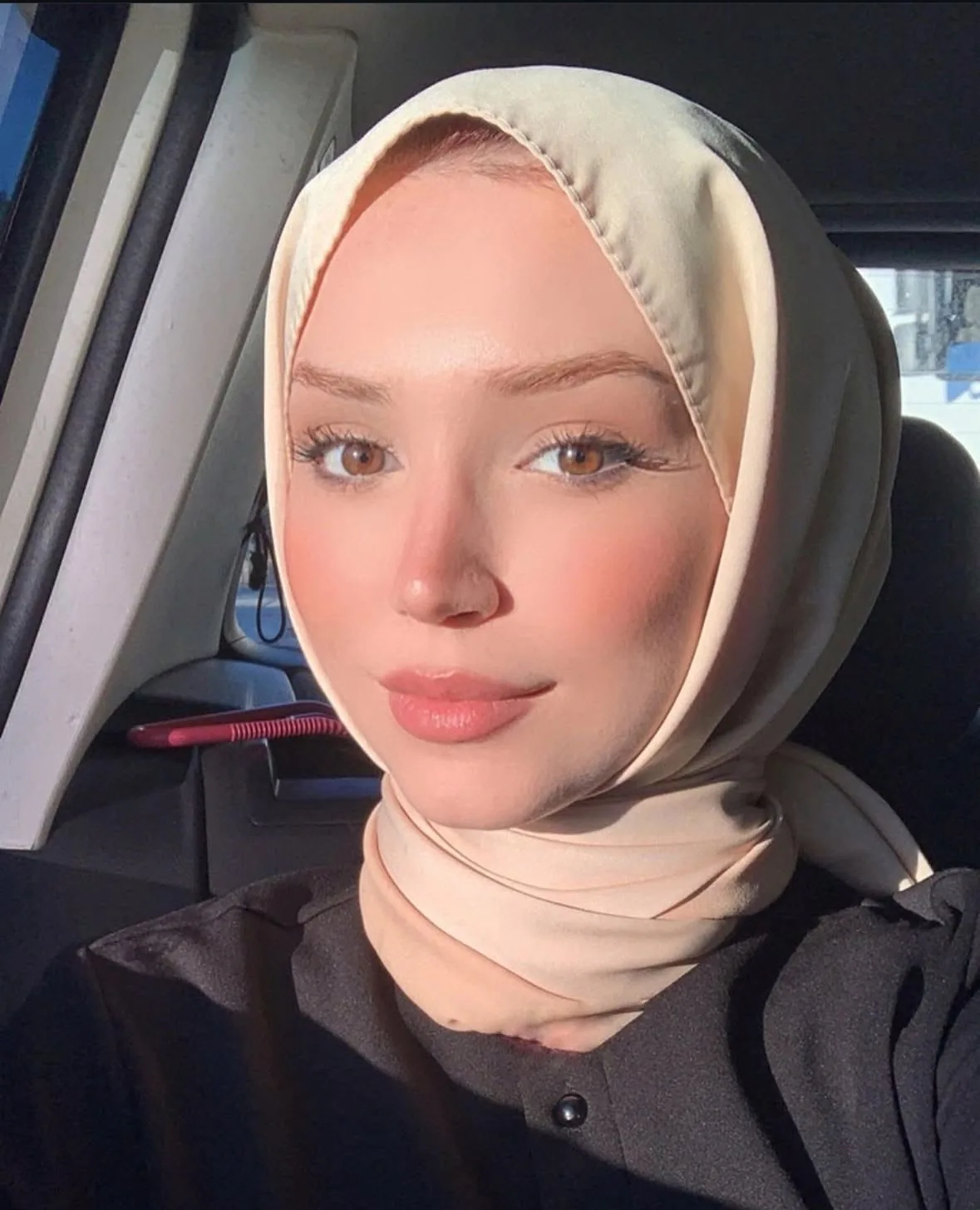 Hilal - Zeytinburnu Escort