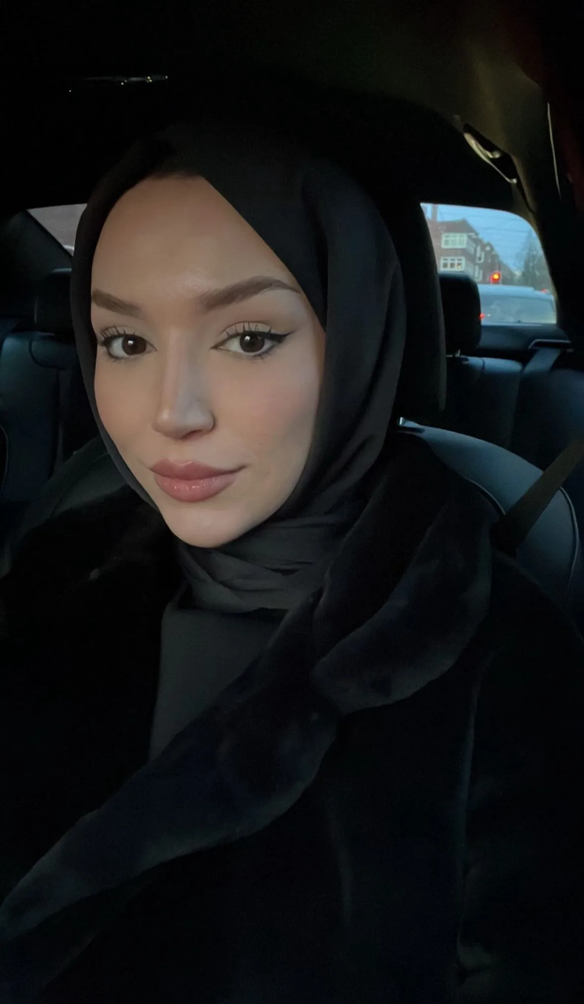 Bade - Zeytinburnu Escort