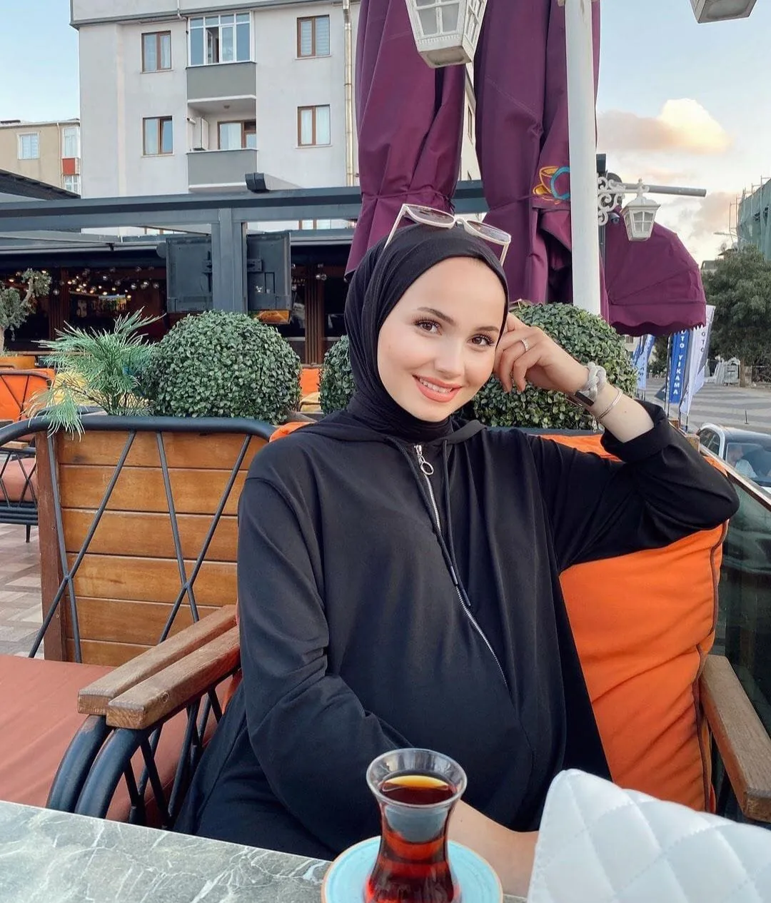 Çağla - Zeytinburnu Escort