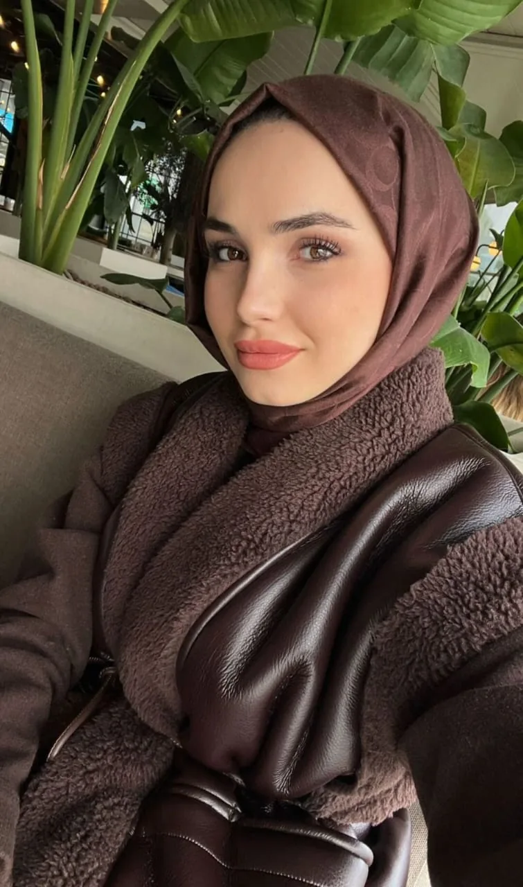 Çağla - Zeytinburnu Escort